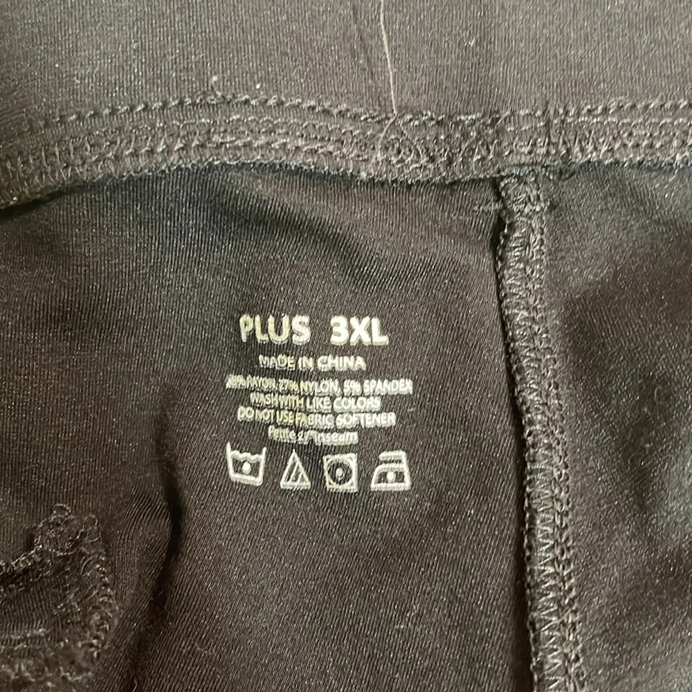 Dress Pants in Black -Size 3XL - Picture 5 of 5